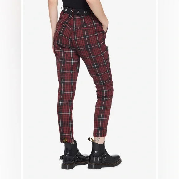 NWT - Hot Topic Merlot Plaid Straight Leg Pants - Size M - Picture 2 of 5